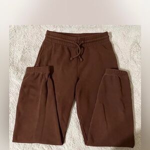 Aritzia
Cozy Fleece Boyfriend Sweatpant